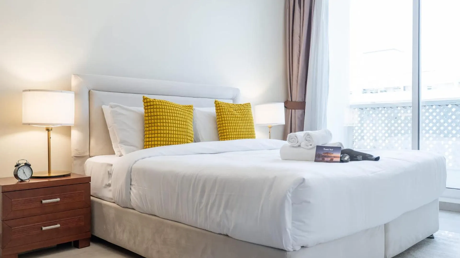 Apartment Heart-Captivating 1 Bedroom In Hanover Square Dubai