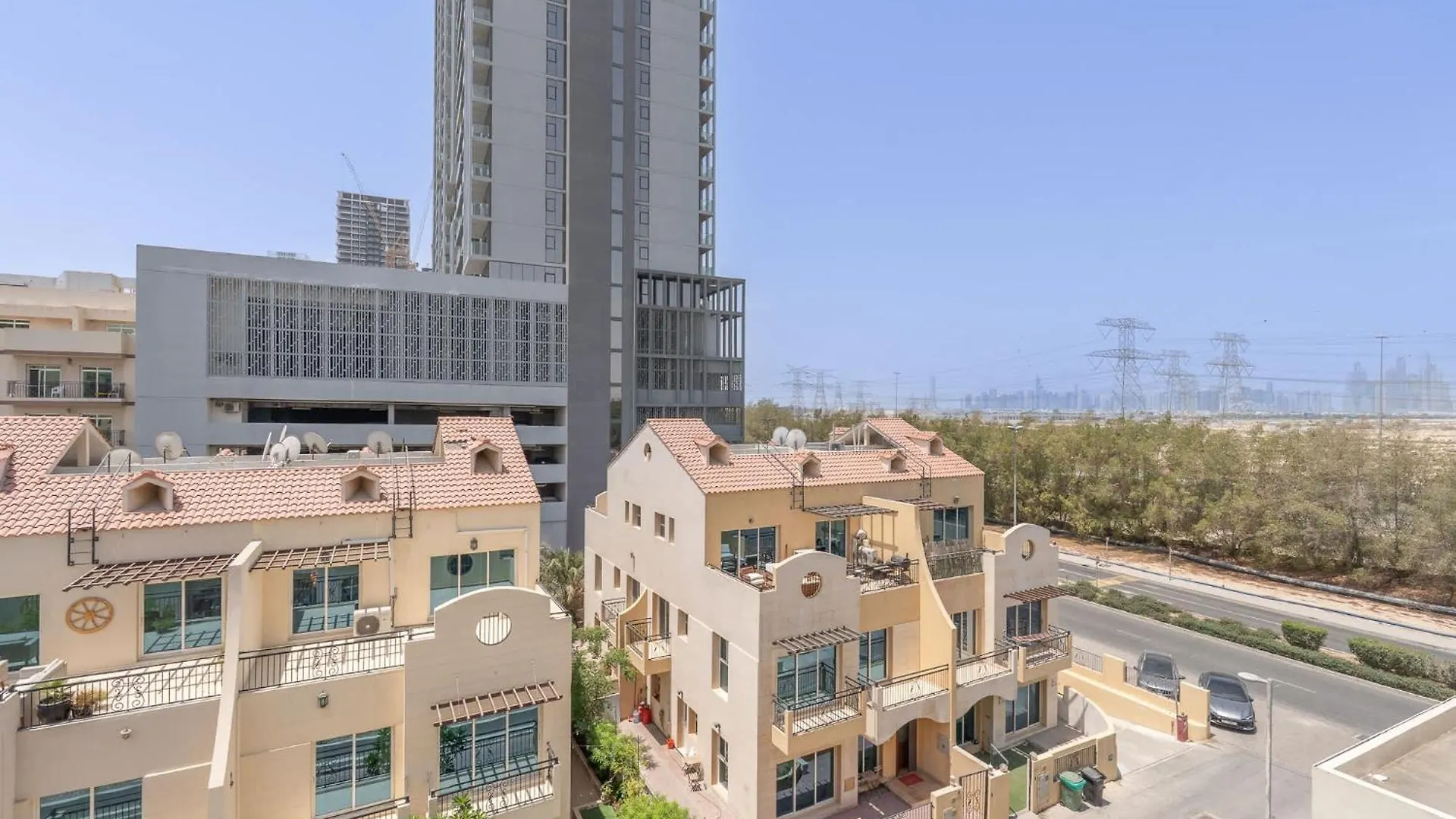 Heart-Captivating 1 Bedroom In Hanover Square Dubai Apartment