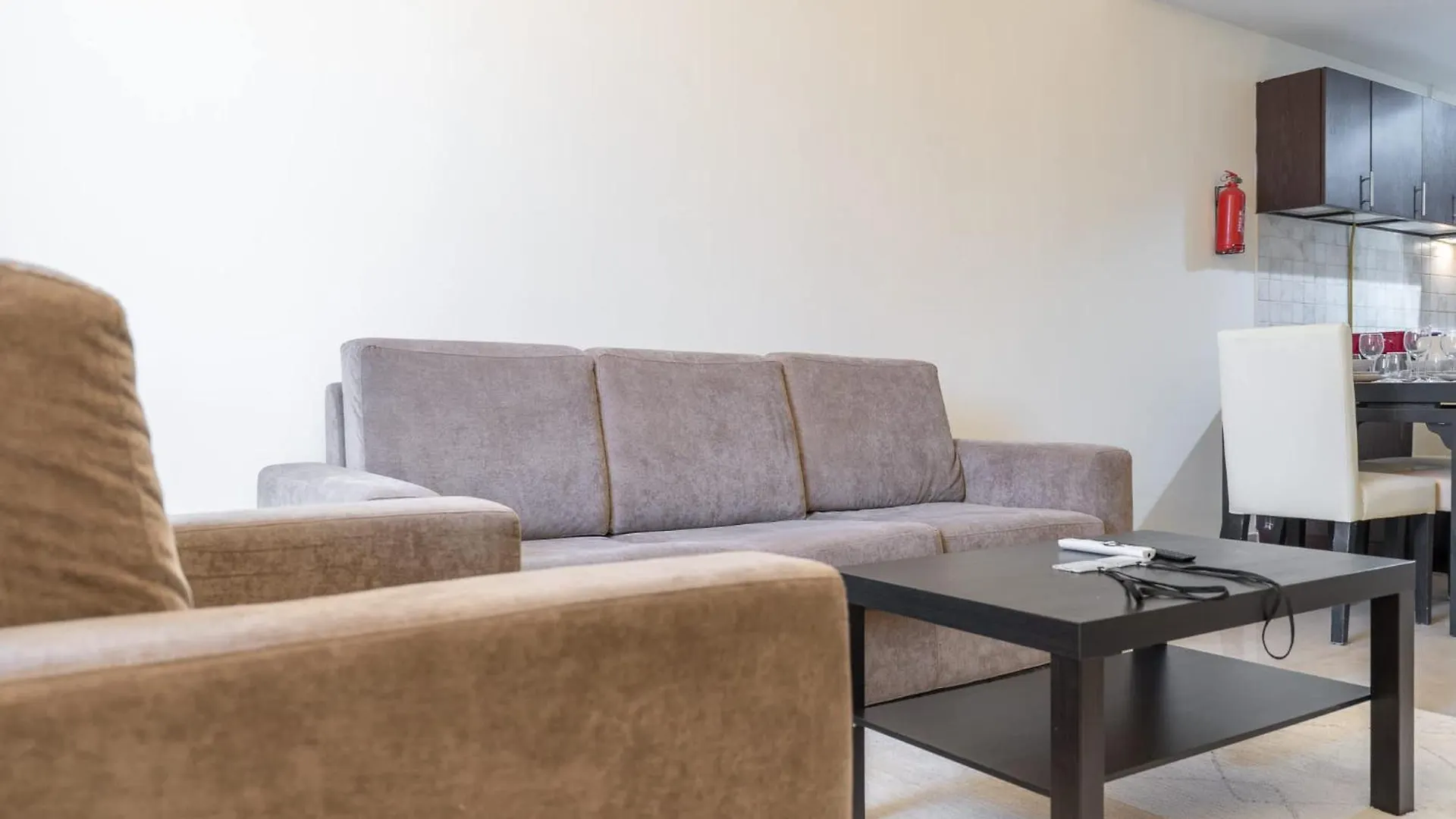 Apartment Heart-Captivating 1 Bedroom In Hanover Square Dubai